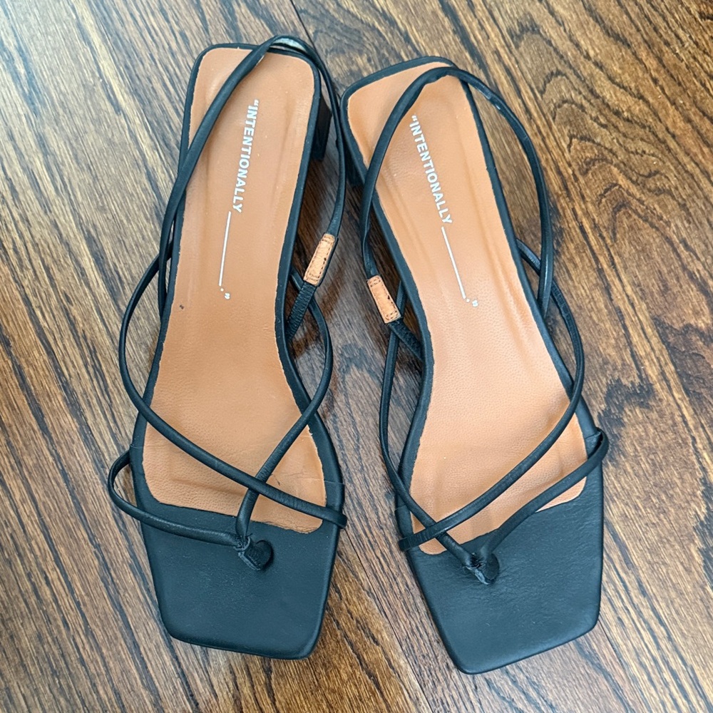 INTENTIONALLY BLANK Black Strappy Sandals